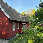 Historic In Ellinge Lyng Vakantiehuis *