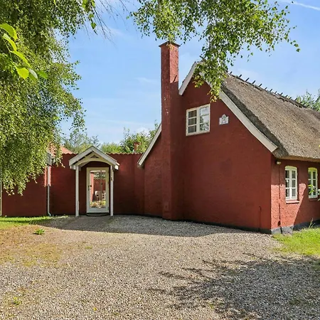 Historic In Ellinge Lyng Hébergement de vacances Højby