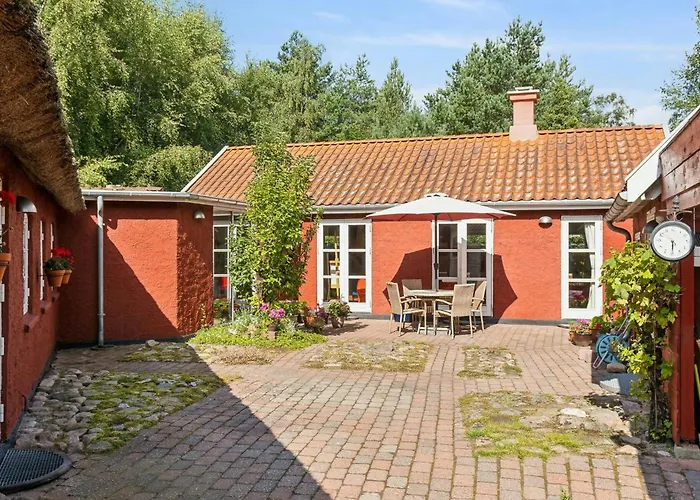 Historic In Ellinge Lyng Ferienhaus